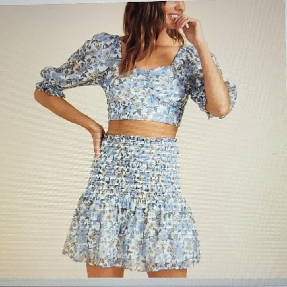 Revolve MinkPink Elastic Waist Mini Floral Skirt Blue/White/Yellow NWT-Small